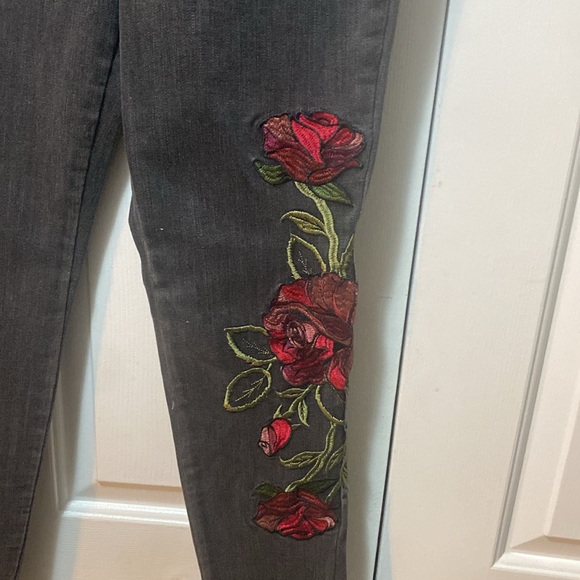 Aqua Embroidered Jeans - Picture 2 of 5
